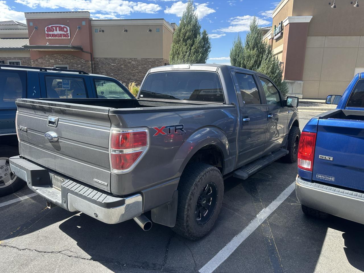 Ford F-150 4WD SuperCrew 145" XLT 2014