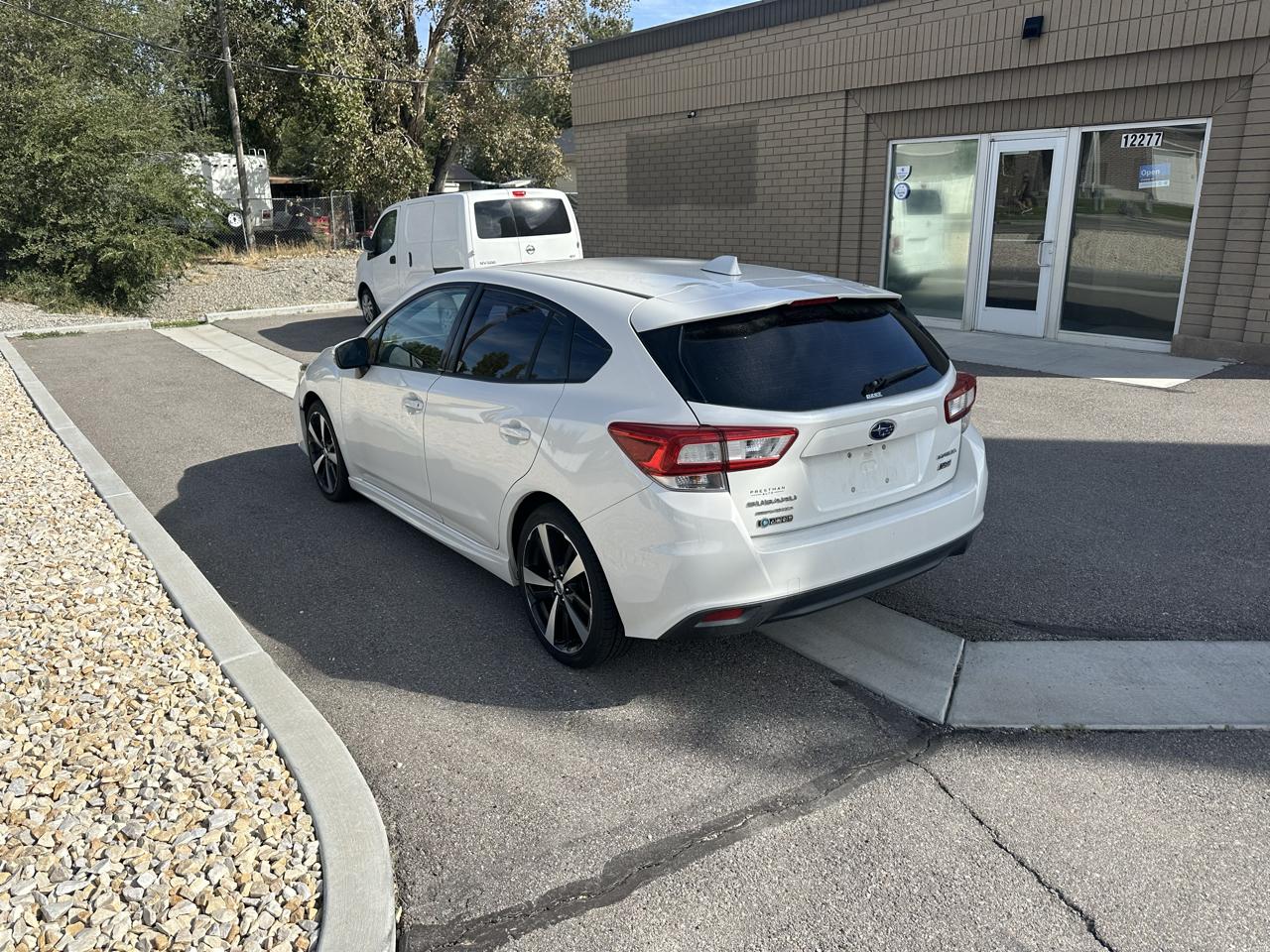 Subaru Impreza 2.0i Sport 5-door CVT 2017