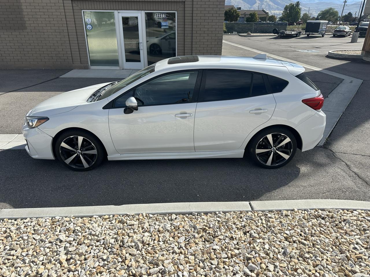 Subaru Impreza 2.0i Sport 5-door CVT 2017