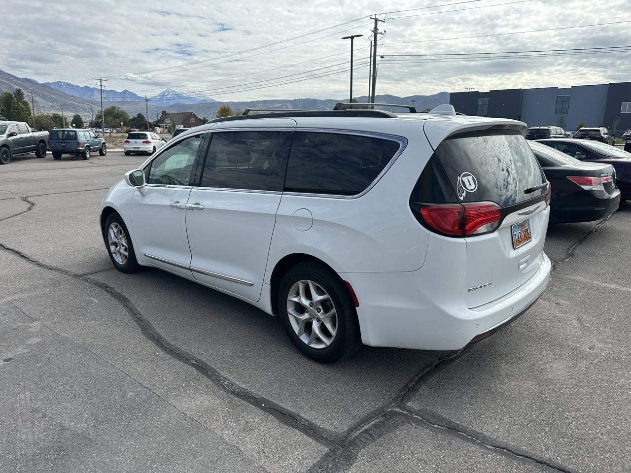 Chrysler Pacifica Touring-L FWD 2017