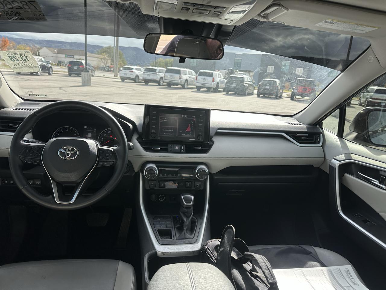 Toyota RAV4 XLE Premium AWD (Natl) 2022
