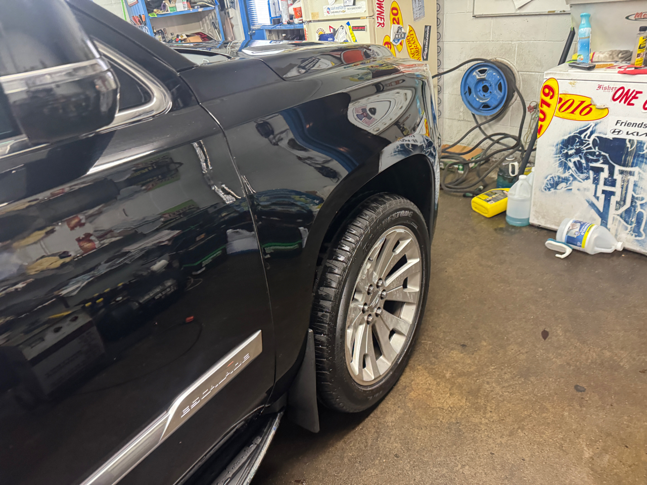 Cadillac Escalade 4WD 4dr 2019