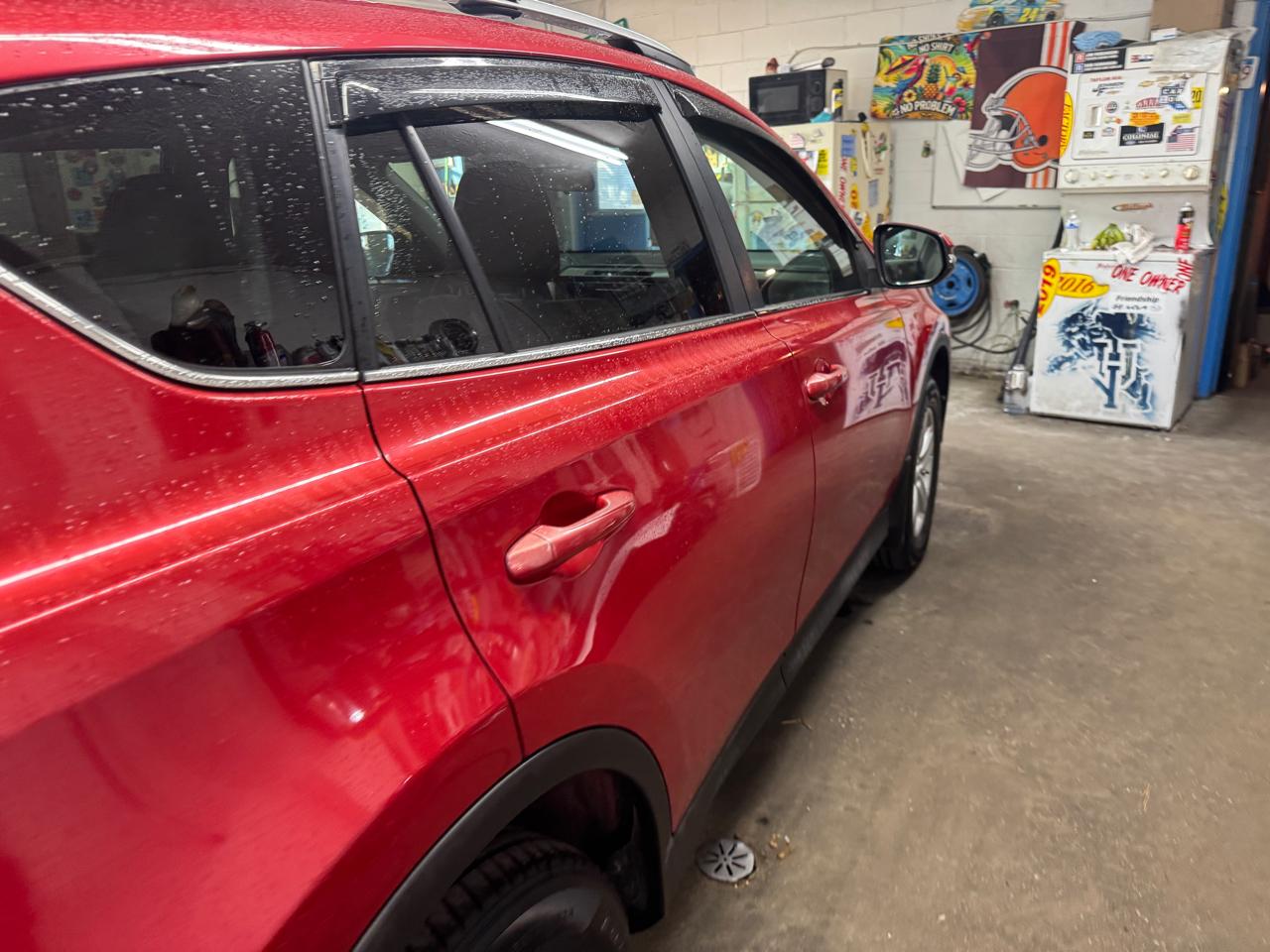 Toyota RAV4 AWD 4dr XLE (Natl) 2013