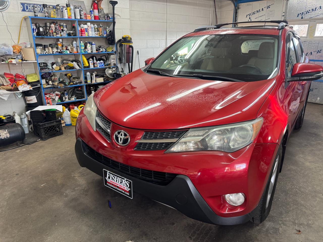 Toyota RAV4 AWD 4dr XLE (Natl) 2013