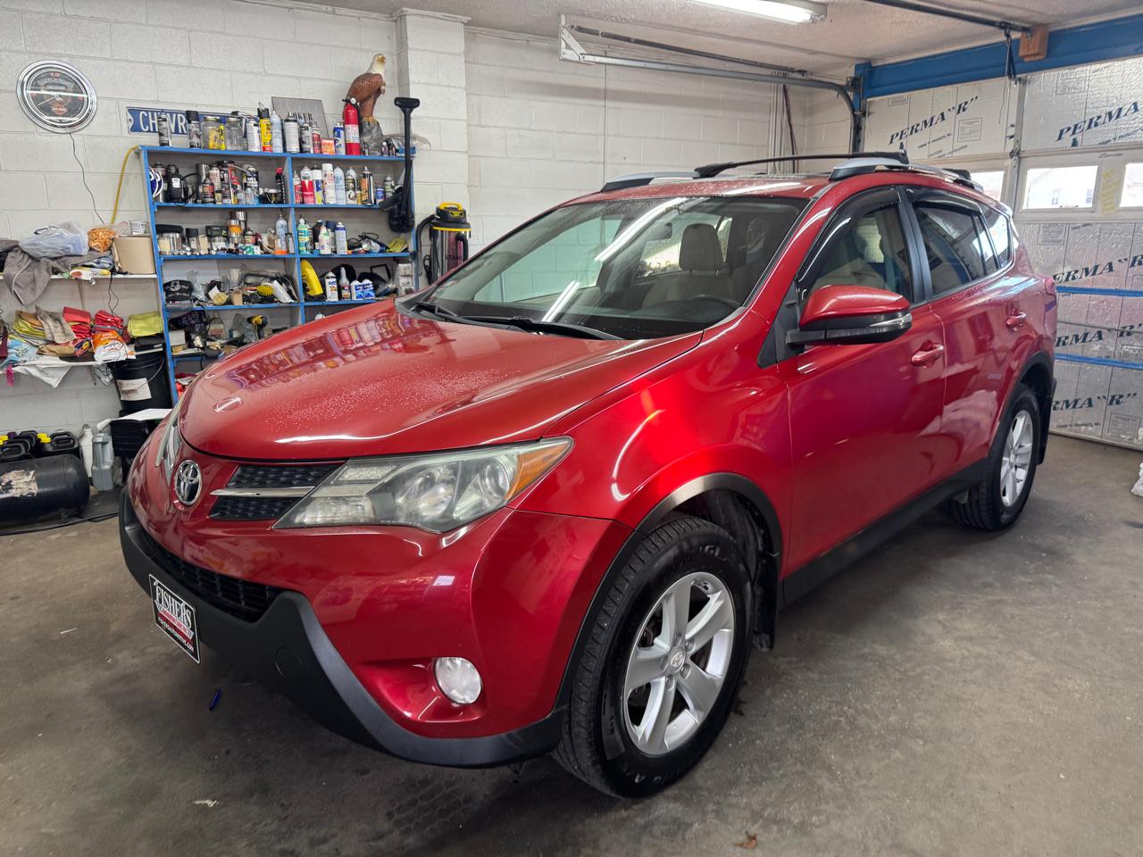 Toyota RAV4 AWD 4dr XLE (Natl) 2013