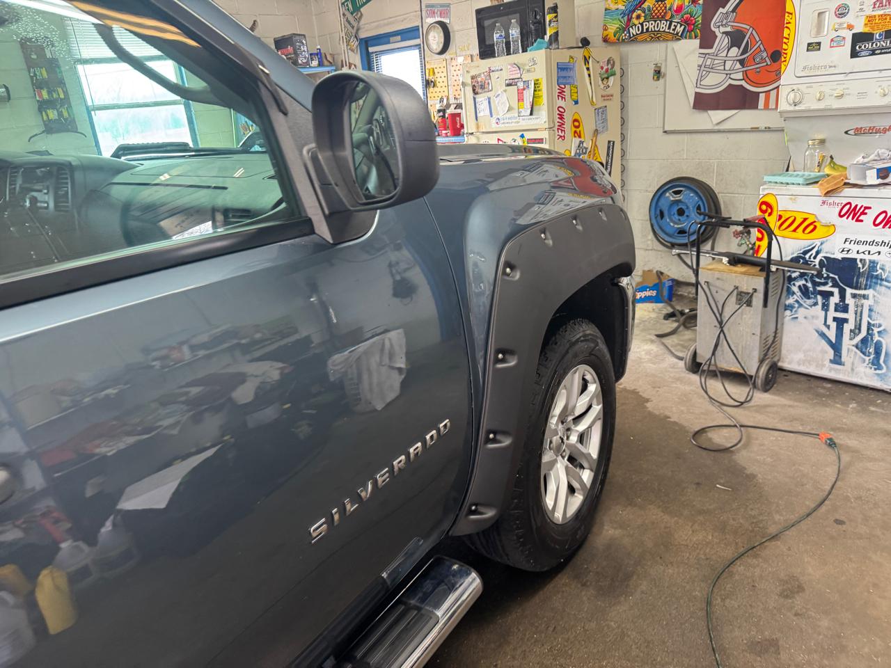 Chevrolet Silverado 1500 4WD Ext Cab 143.5" LT 2012