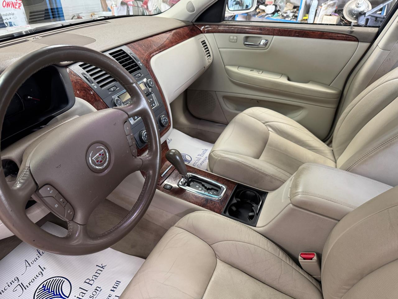 Cadillac DTS 4dr Sdn w/1SD 2008