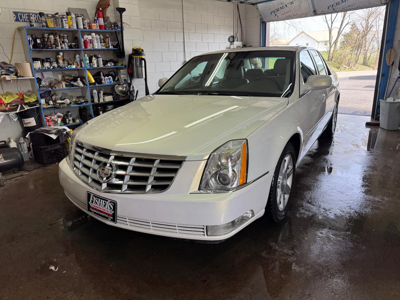 Cadillac DTS 4dr Sdn w/1SD 2008