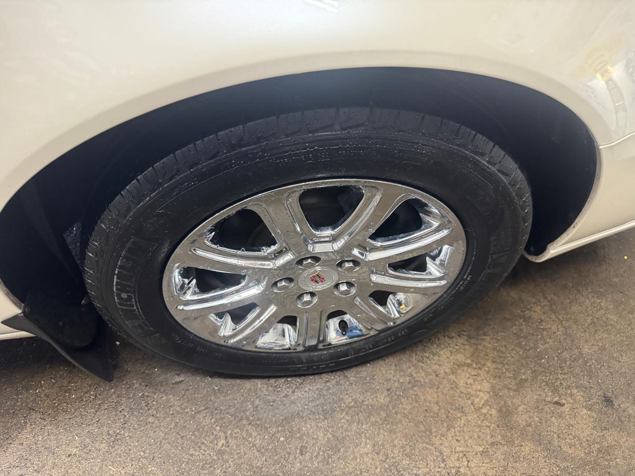 Cadillac DTS 4dr Sdn w/1SD 2008