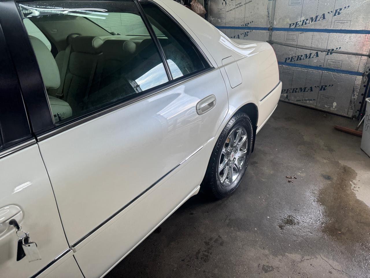Cadillac DTS 4dr Sdn w/1SD 2008