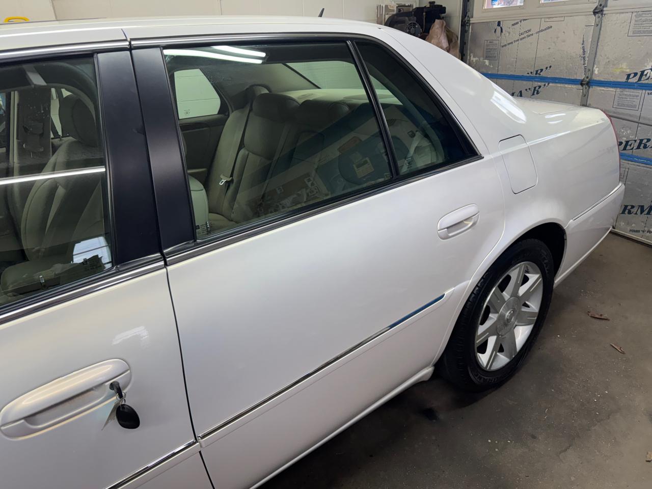 Cadillac DTS 4dr Sdn w/1SB 2006