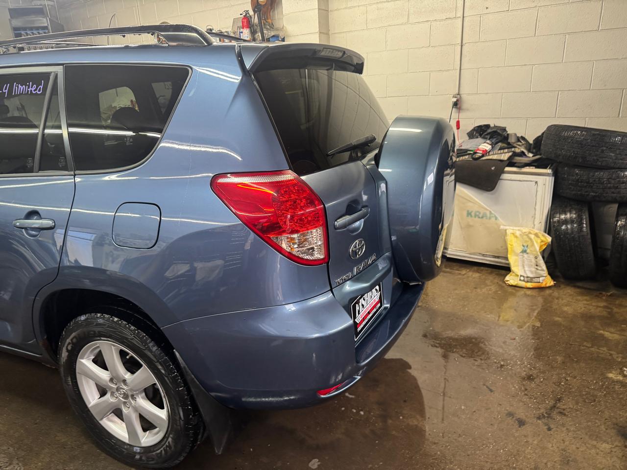 Toyota RAV4 4WD 4dr V6 Limited (Natl) 2007