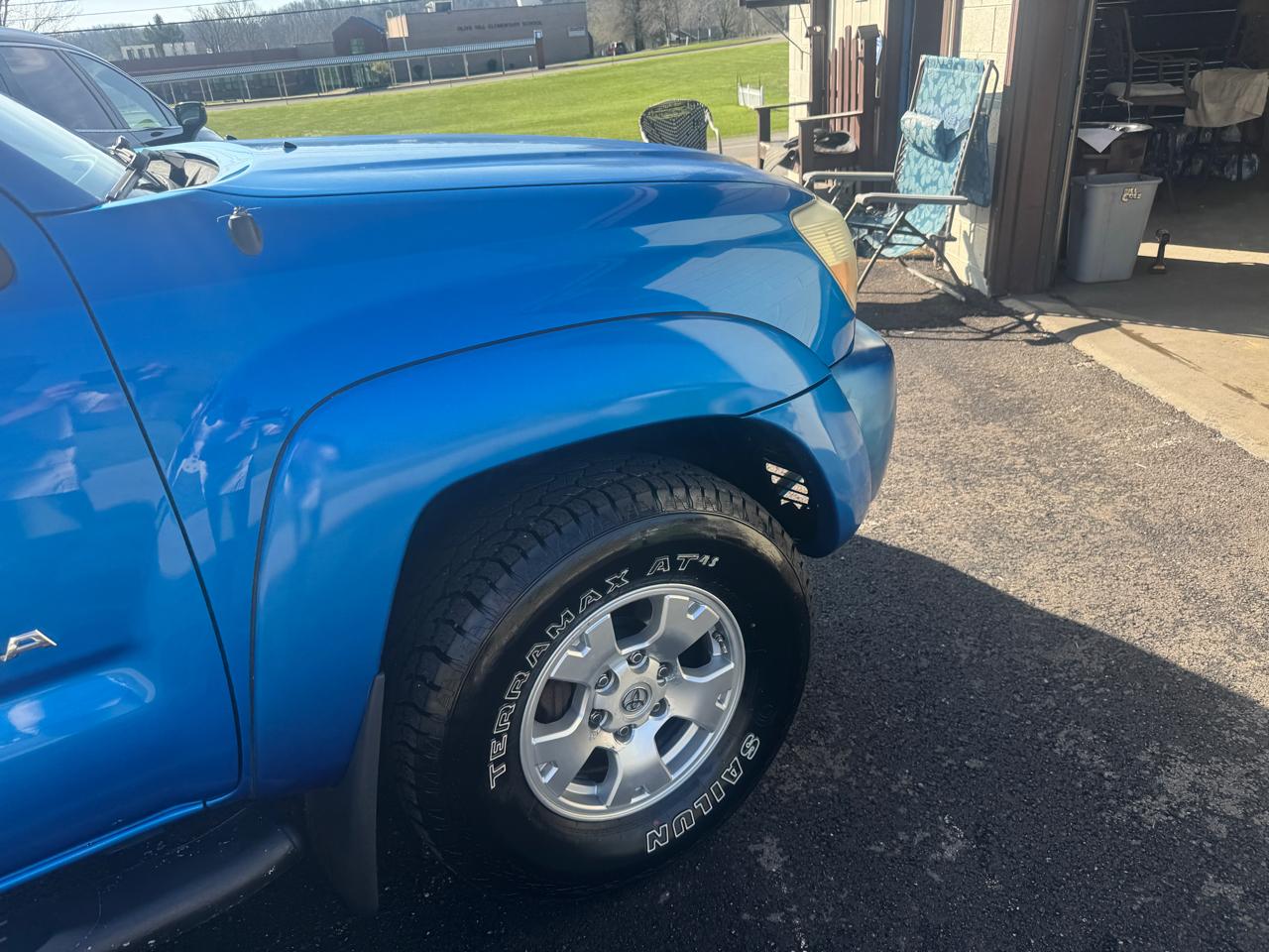 Toyota Tacoma 4WD Dbl V6 MT (Natl) 2008