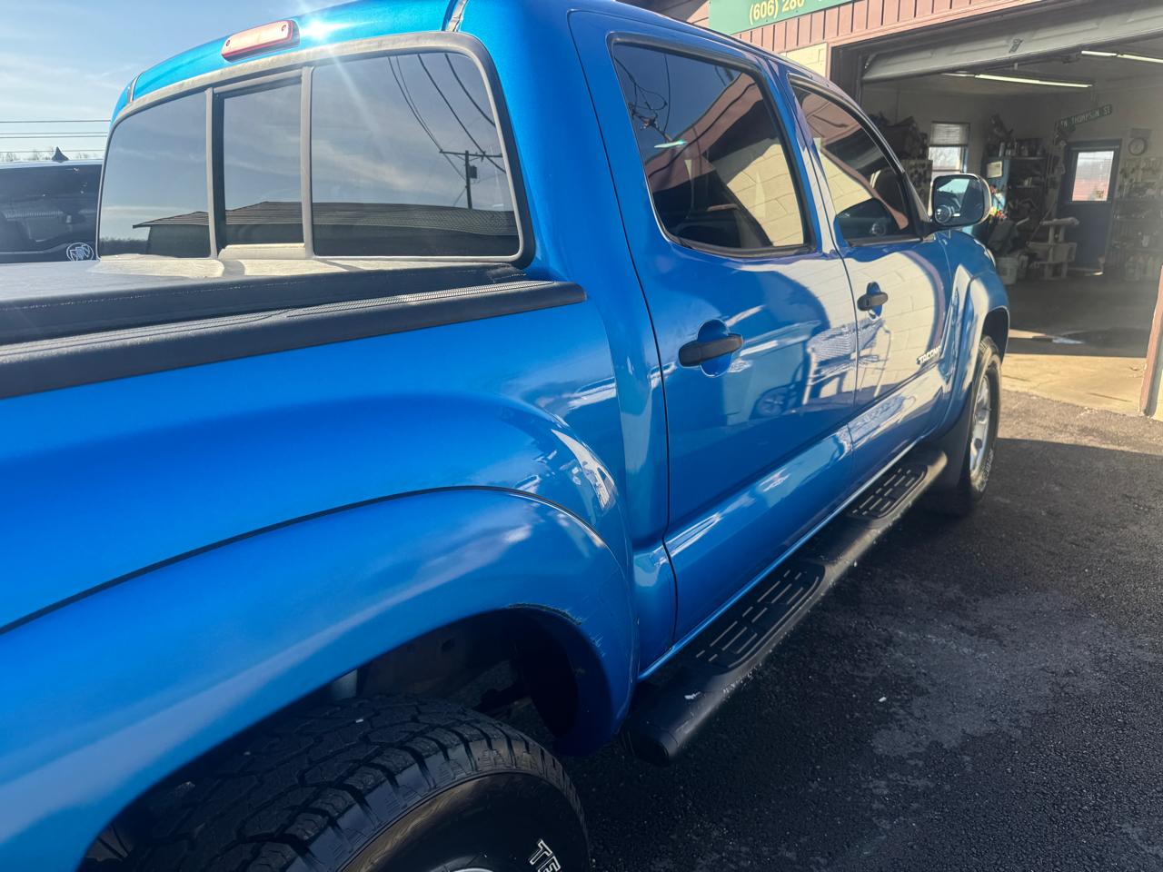 Toyota Tacoma 4WD Dbl V6 MT (Natl) 2008