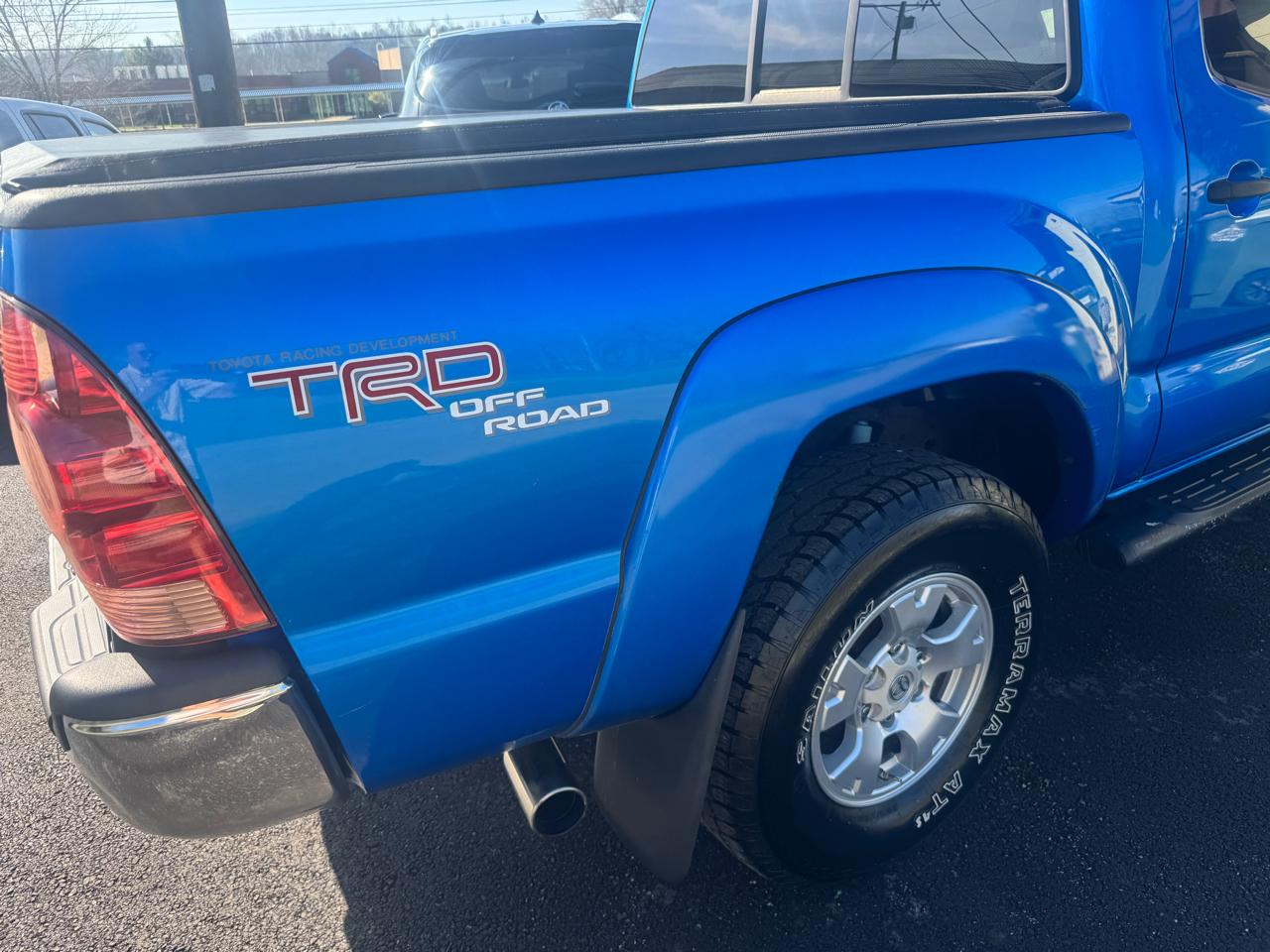 Toyota Tacoma 4WD Dbl V6 MT (Natl) 2008