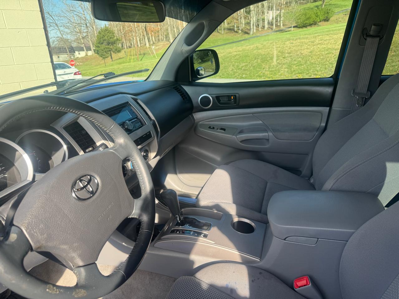 Toyota Tacoma 4WD Dbl V6 MT (Natl) 2008