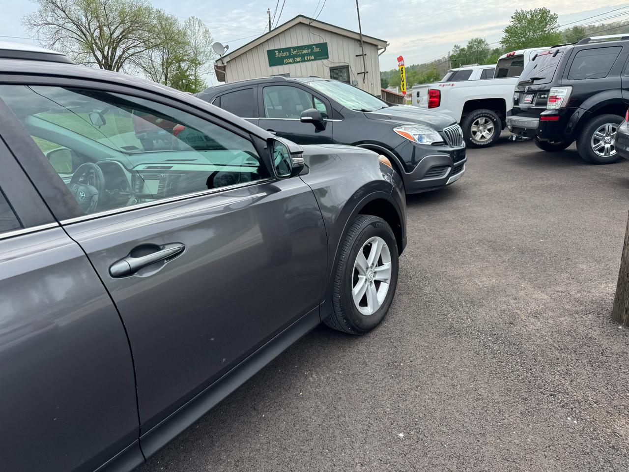 Toyota RAV4 AWD 4dr XLE (Natl) 2014