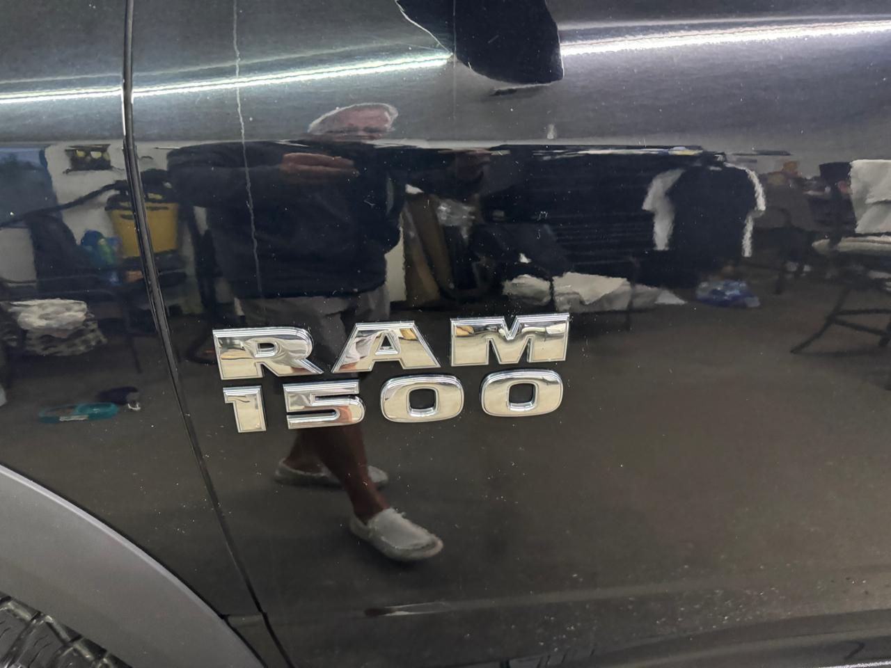 RAM 1500 4WD Crew Cab 140.5" SLT 2013