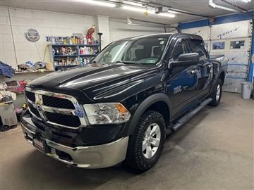 2013 RAM 1500 4WD Crew Cab 140.5" SLT