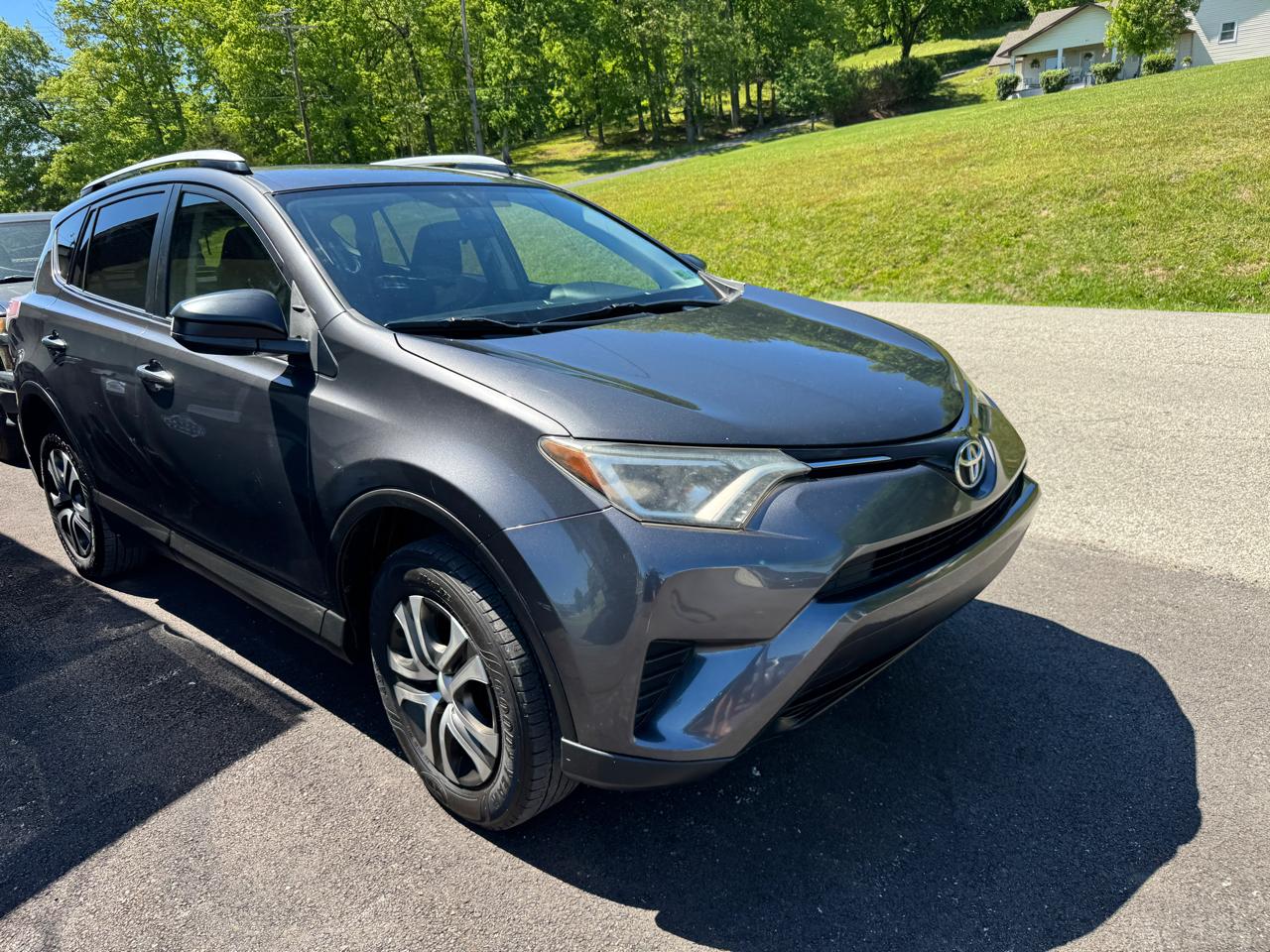 Toyota RAV4 AWD 4dr LE (Natl) 2016