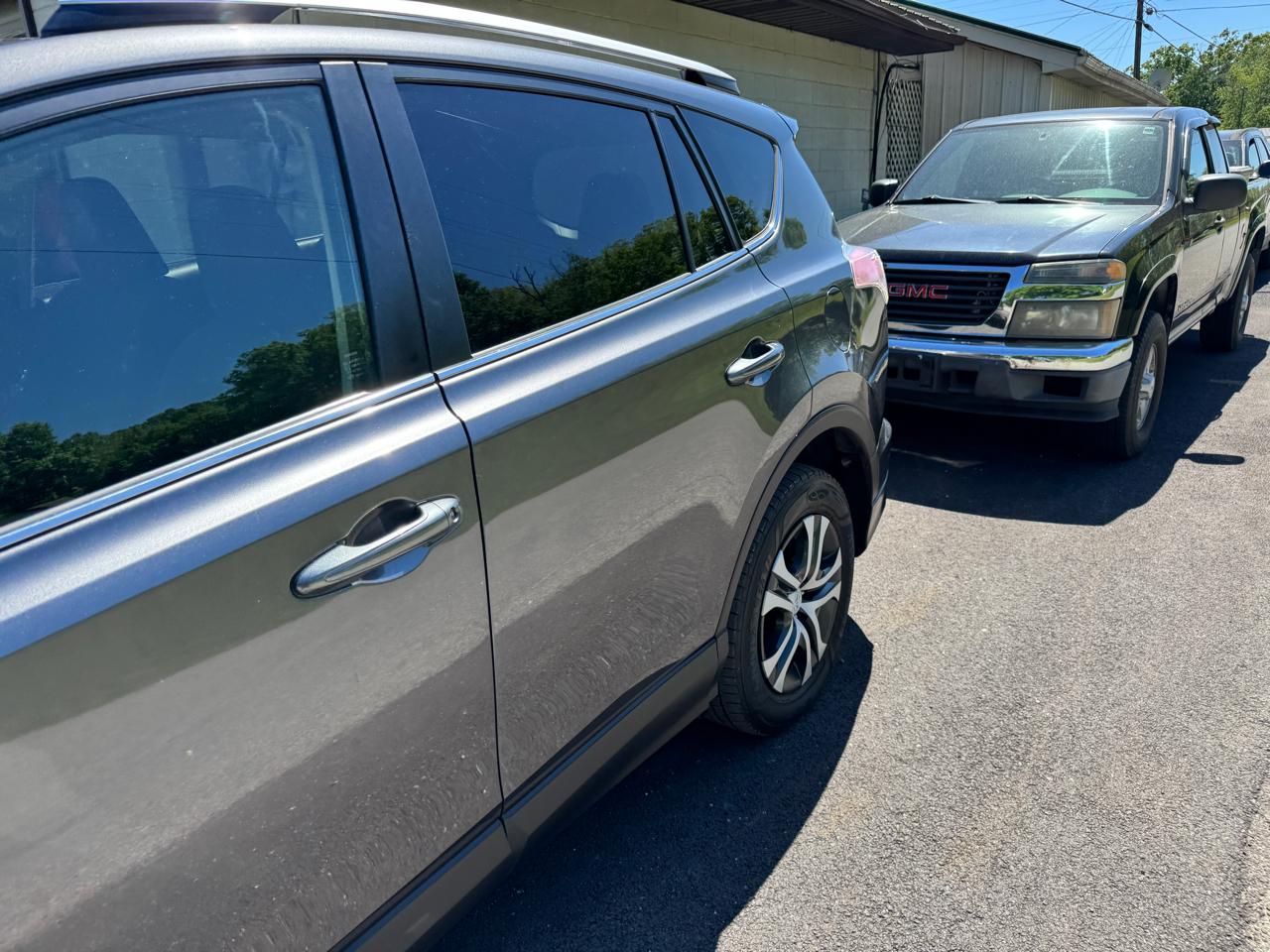 Toyota RAV4 AWD 4dr LE (Natl) 2016