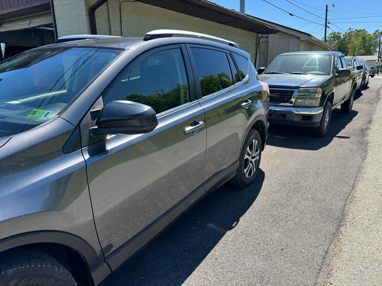 Toyota RAV4 AWD 4dr LE (Natl) 2016