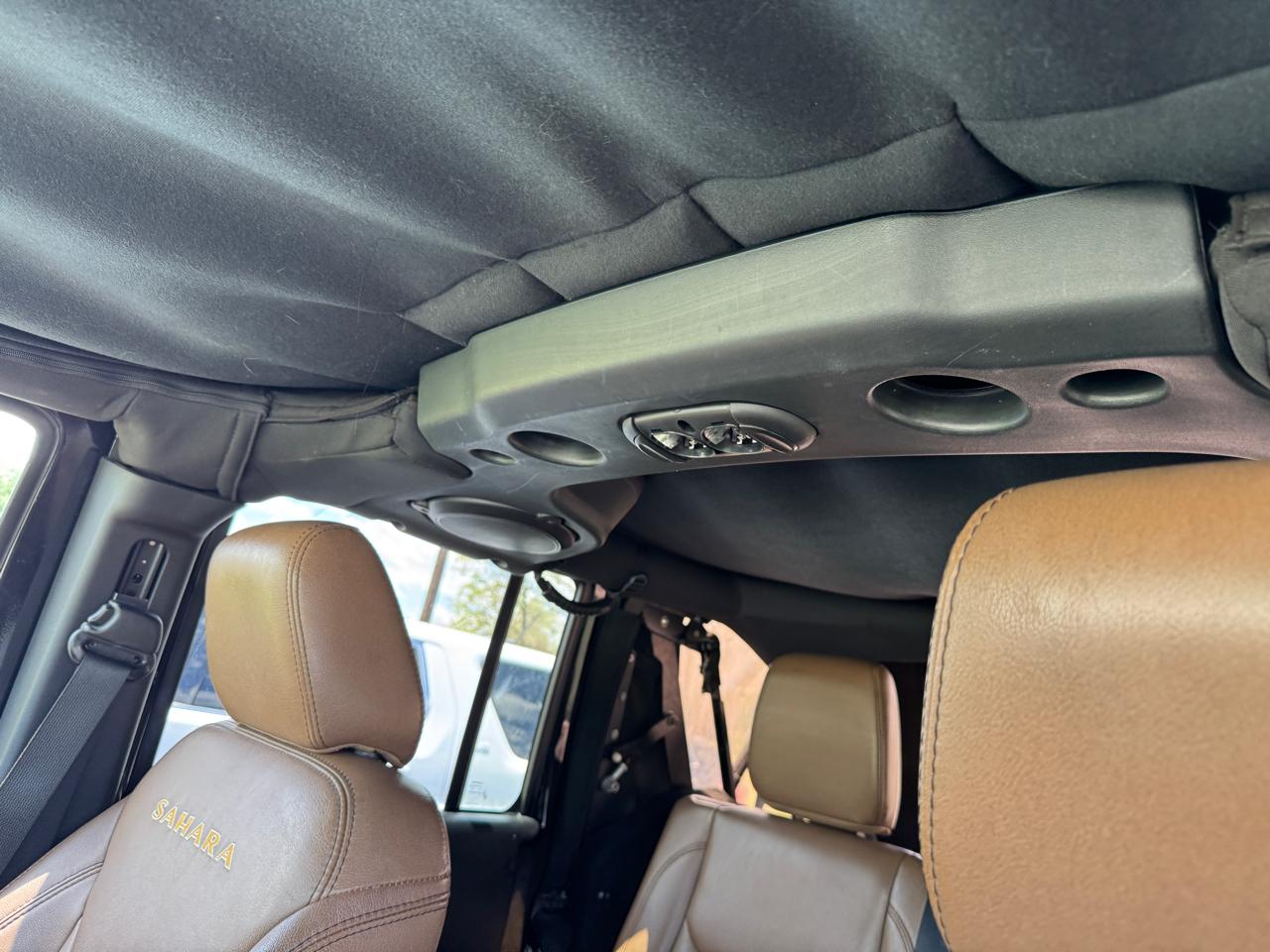 Jeep Wrangler Unlimited 4WD 4dr Sahara 2013