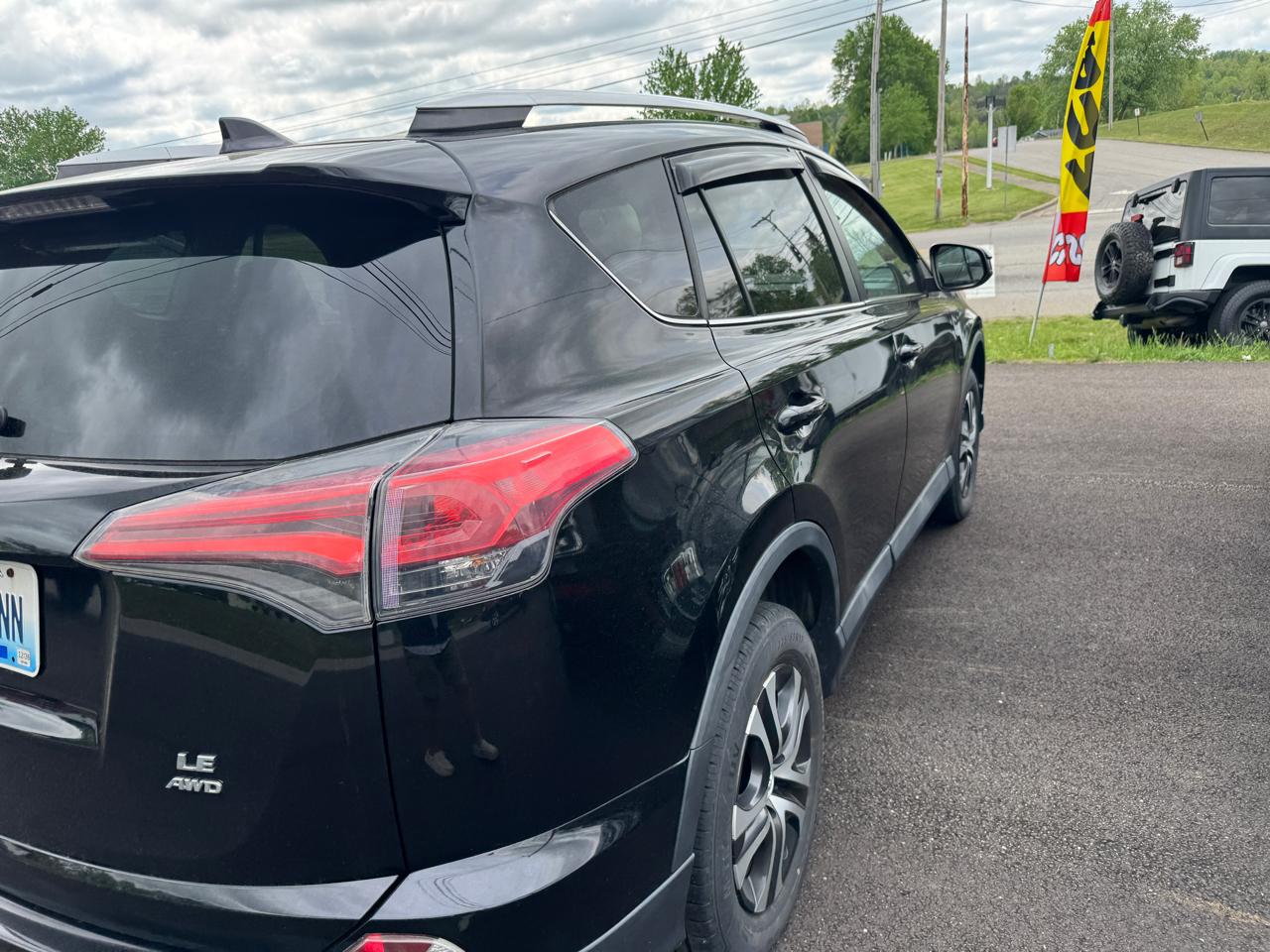 Toyota RAV4 AWD 4dr LE (Natl) 2016