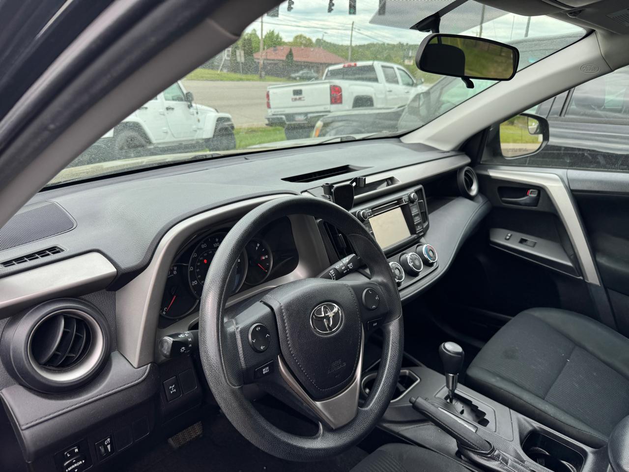Toyota RAV4 AWD 4dr LE (Natl) 2016
