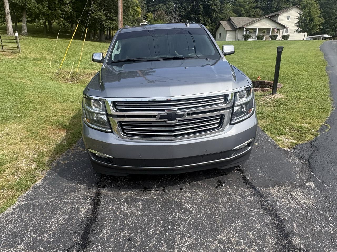 Chevrolet Suburban 4WD 4dr 1500 Premier 2018