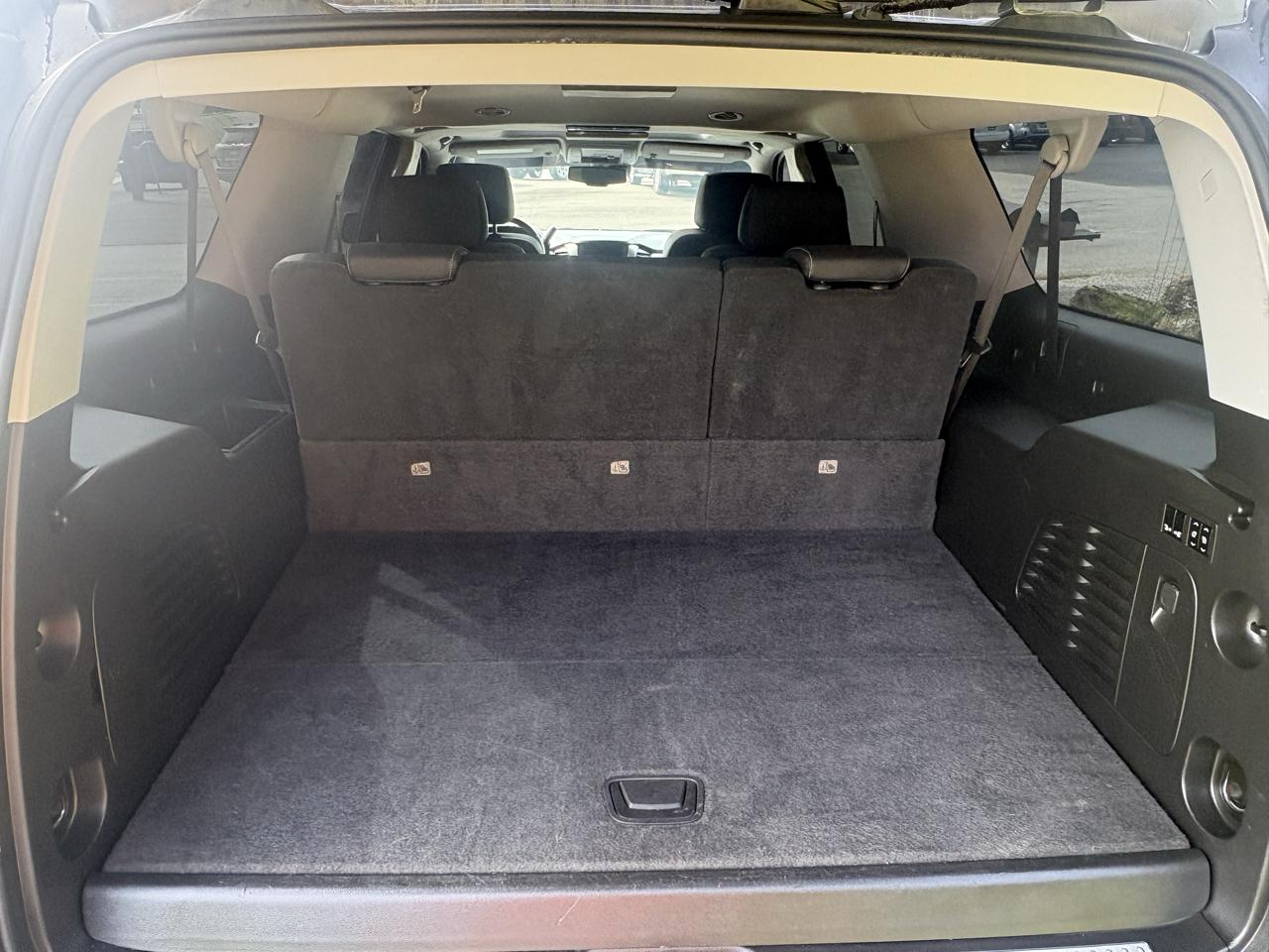 Chevrolet Suburban 4WD 4dr 1500 Premier 2018