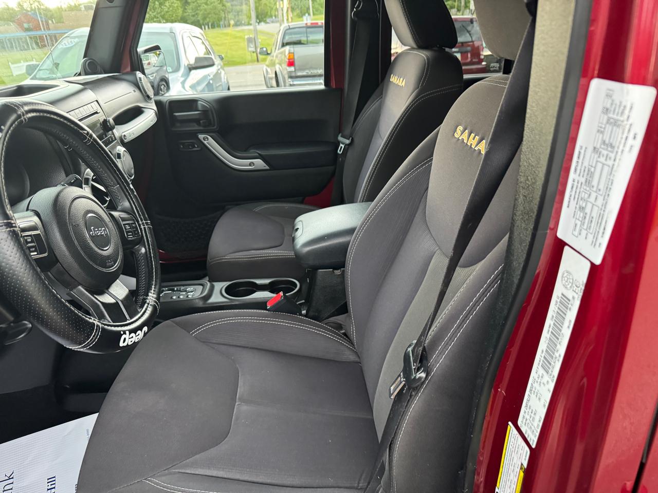Jeep Wrangler Unlimited 4WD 4dr Sahara 2013