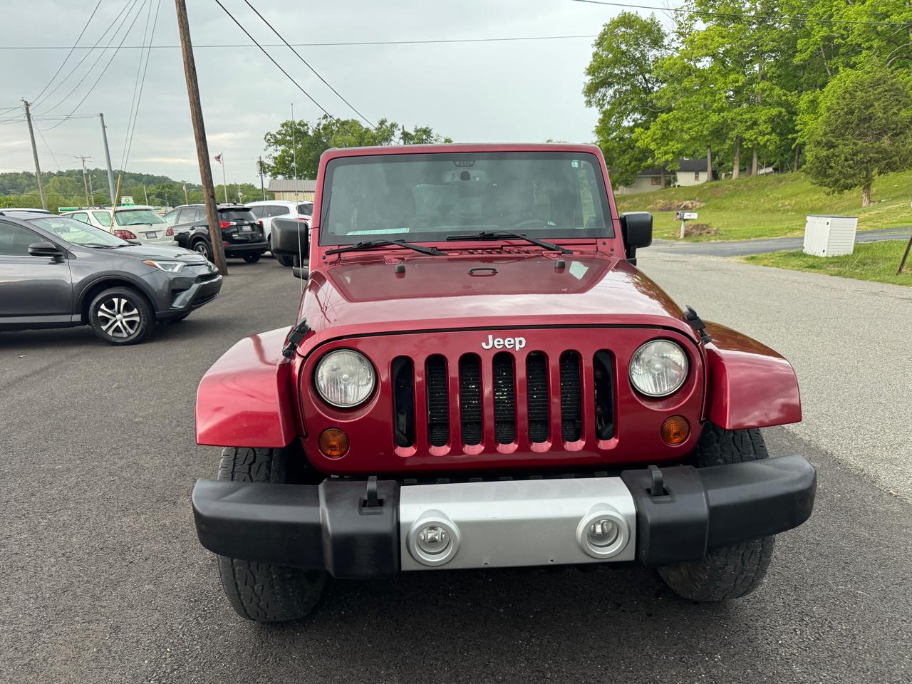 Jeep Wrangler Unlimited 4WD 4dr Sahara 2013