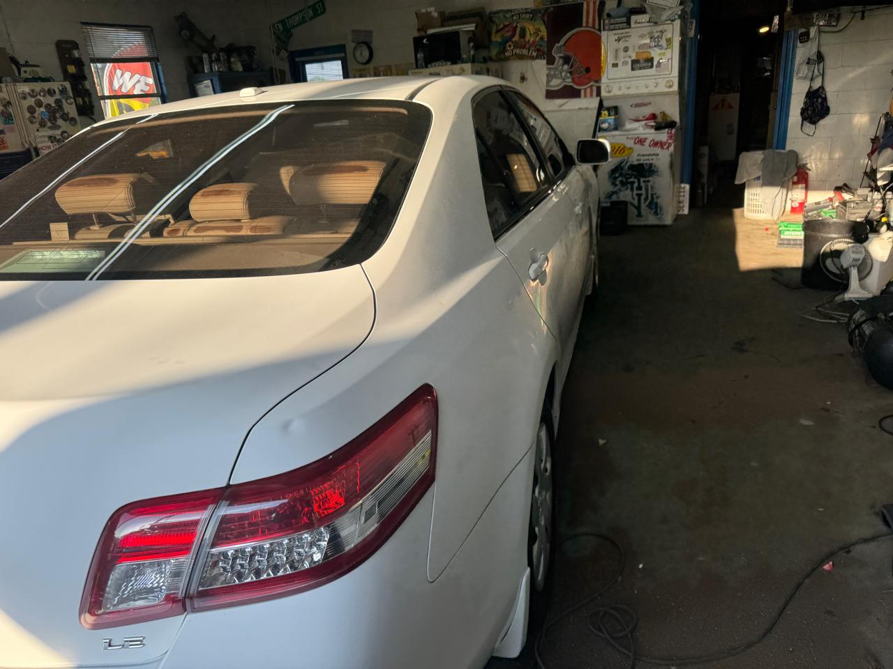 Toyota Camry 4dr Sdn V6 Auto XLE (Natl) 2010