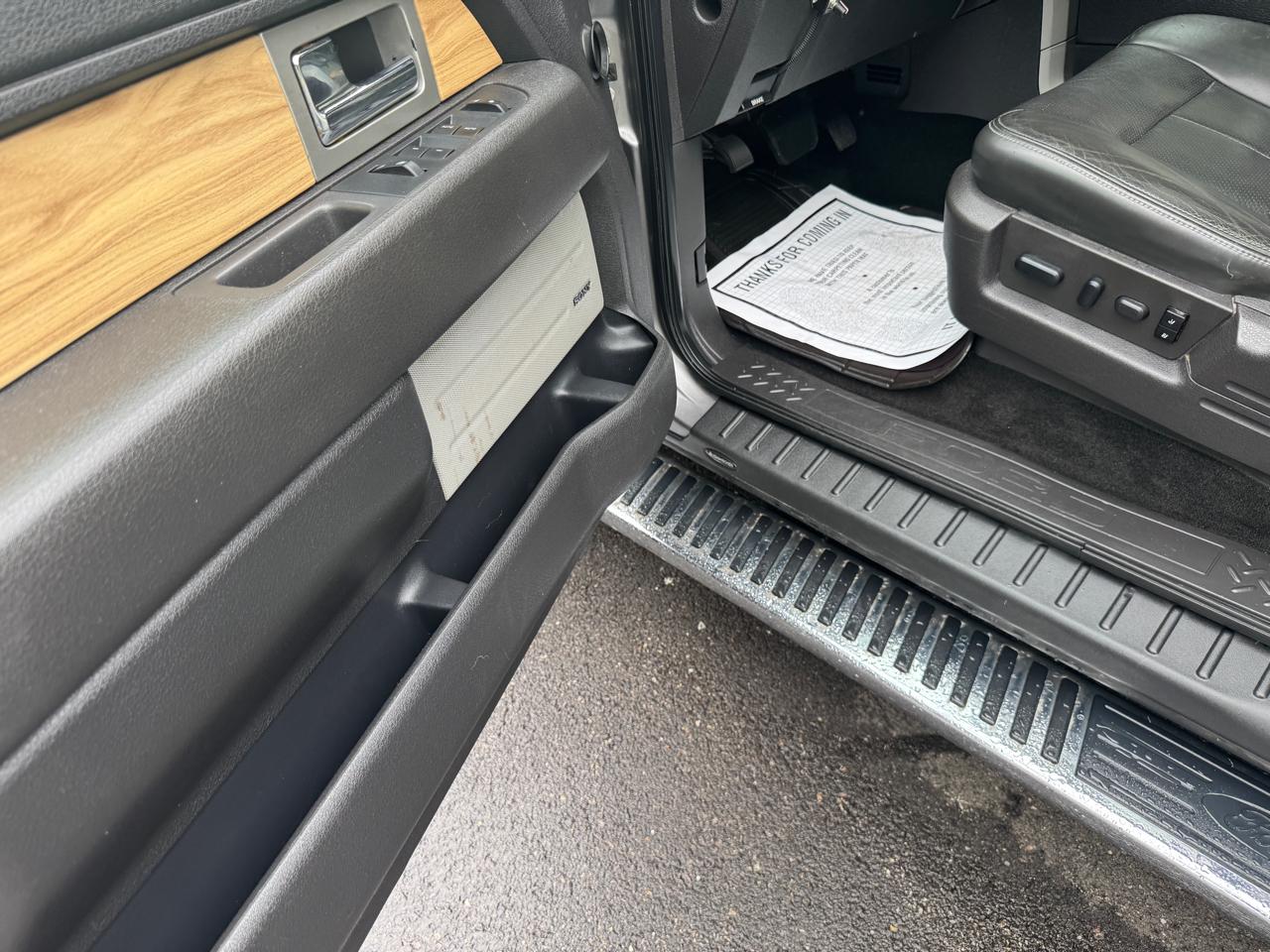 Ford F-150 4WD SuperCrew 145" Platinum 2011