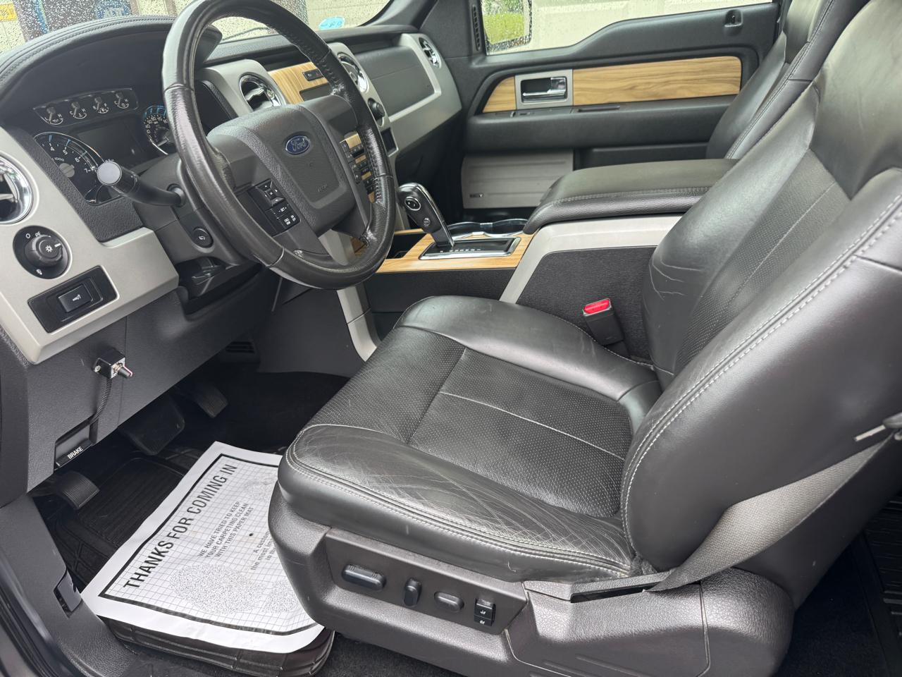 Ford F-150 4WD SuperCrew 145" Platinum 2011