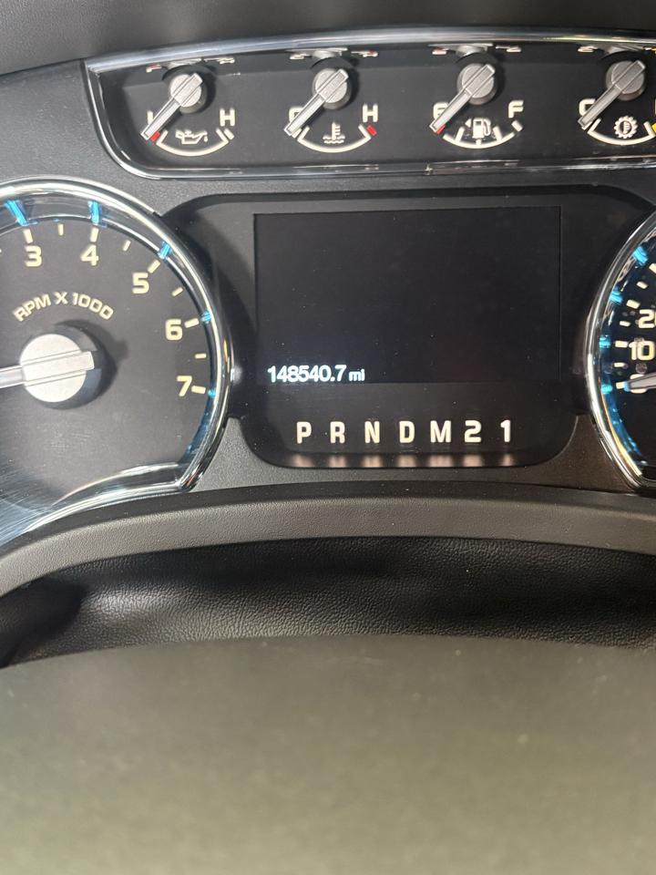 Ford F-150 4WD SuperCrew 145" Platinum 2011