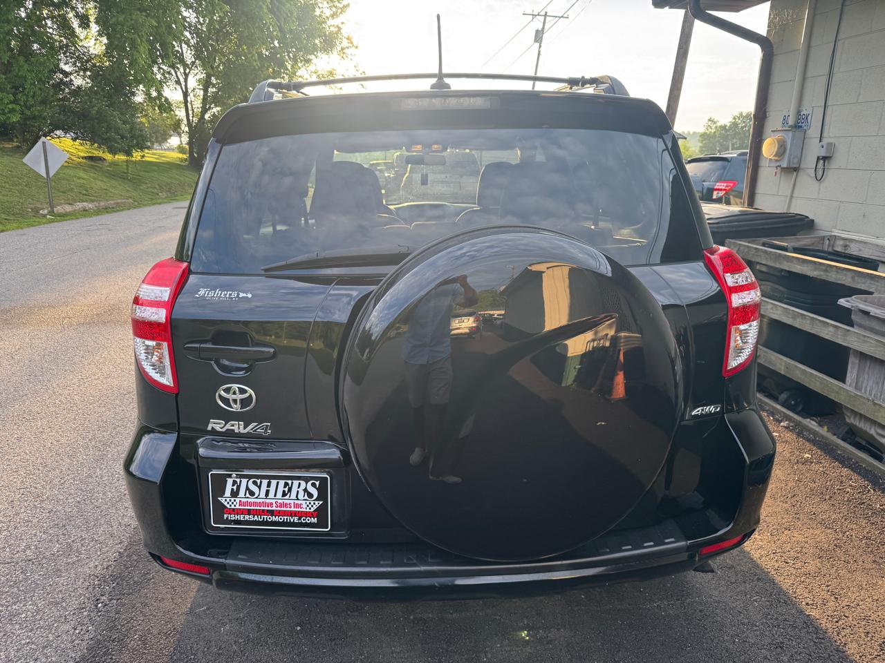 Toyota RAV4 4WD 4dr 4-cyl 4-Spd AT (Natl) 2011