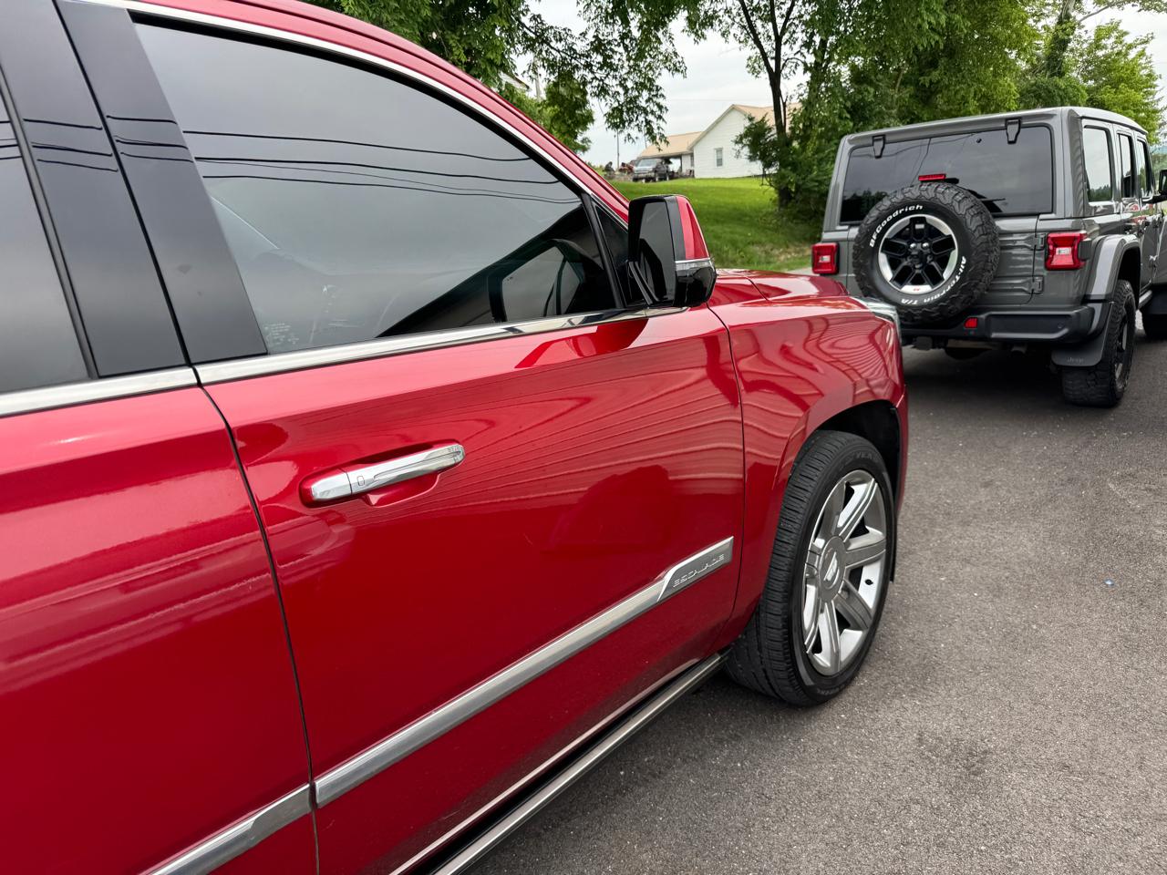 Cadillac Escalade 4WD 4dr Premium 2015
