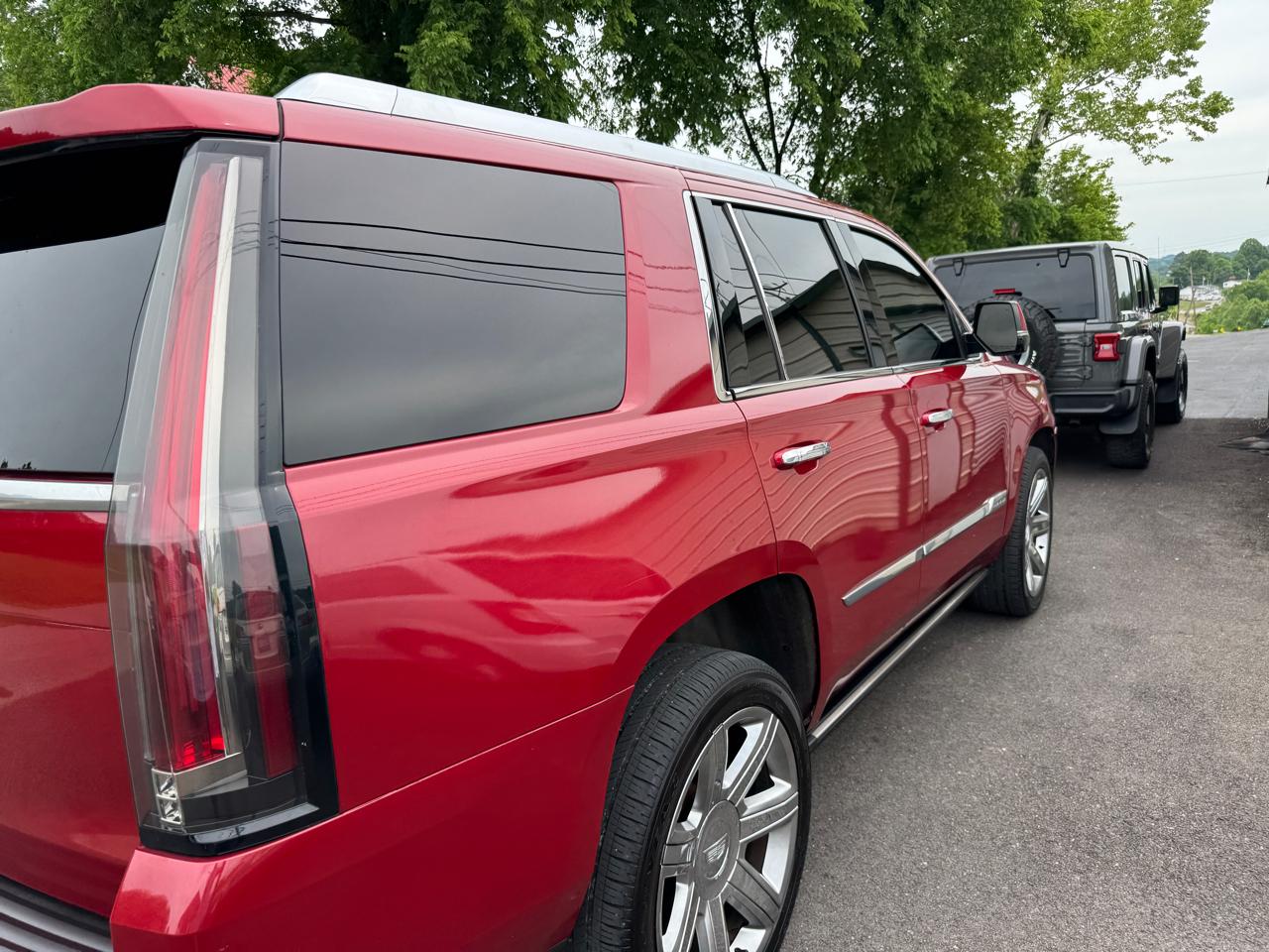 Cadillac Escalade 4WD 4dr Premium 2015
