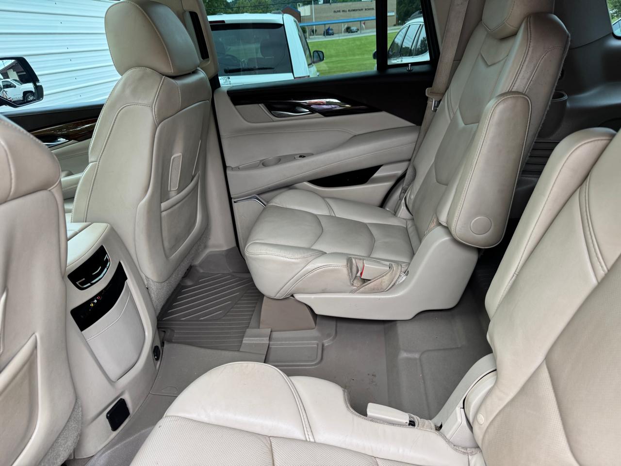 Cadillac Escalade 4WD 4dr Premium 2015