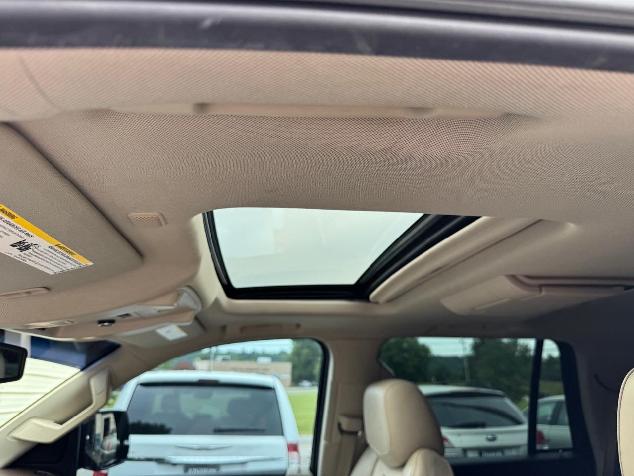 Cadillac Escalade 4WD 4dr Premium 2015