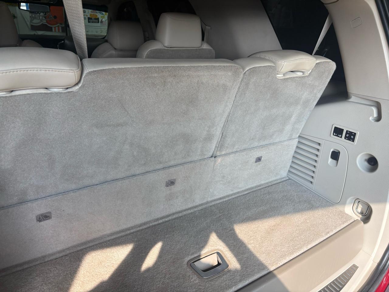 Cadillac Escalade 4WD 4dr Premium 2015