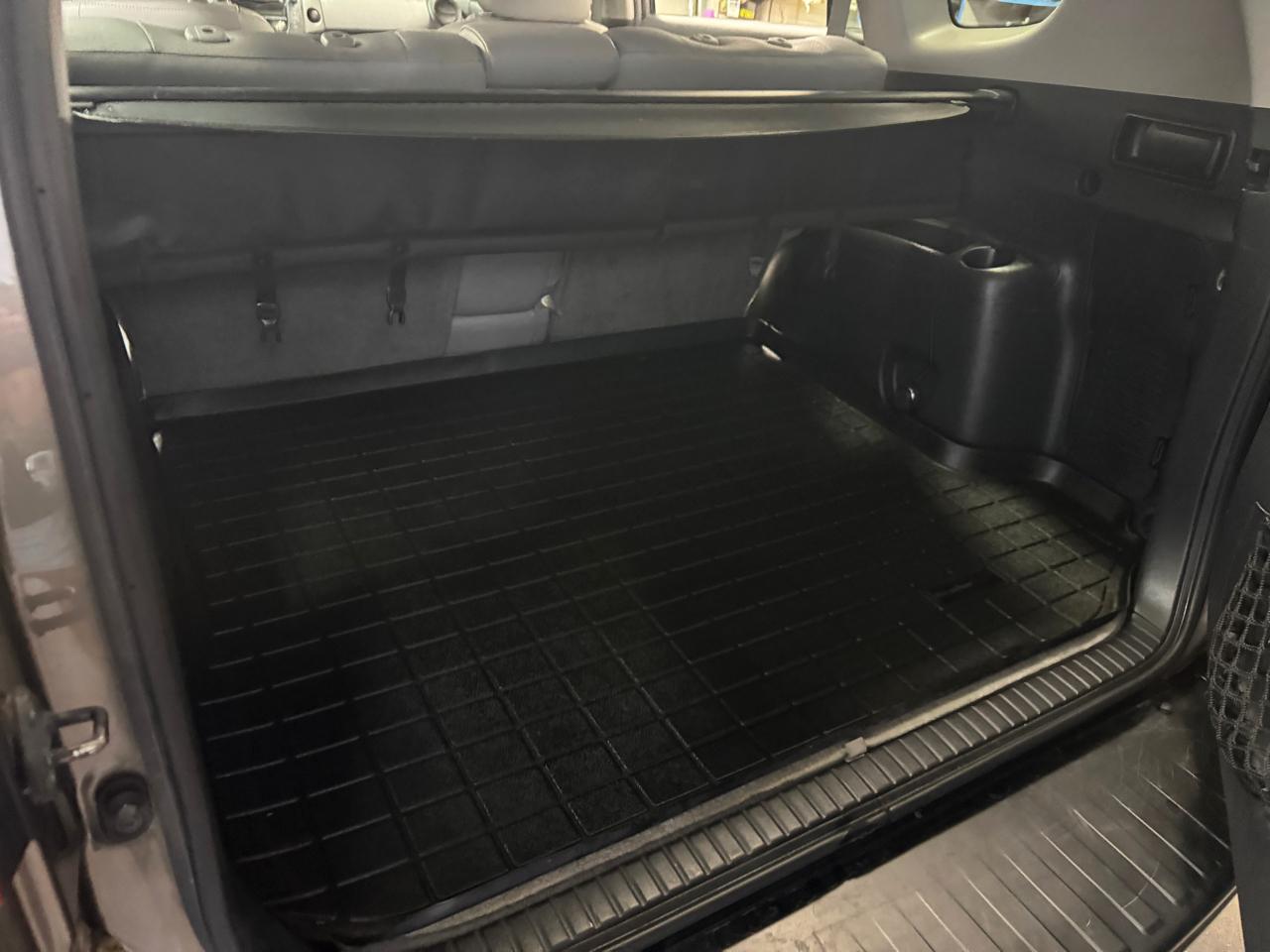 Toyota RAV4 4WD 4dr V6 5-Spd AT Ltd (Natl) 2011