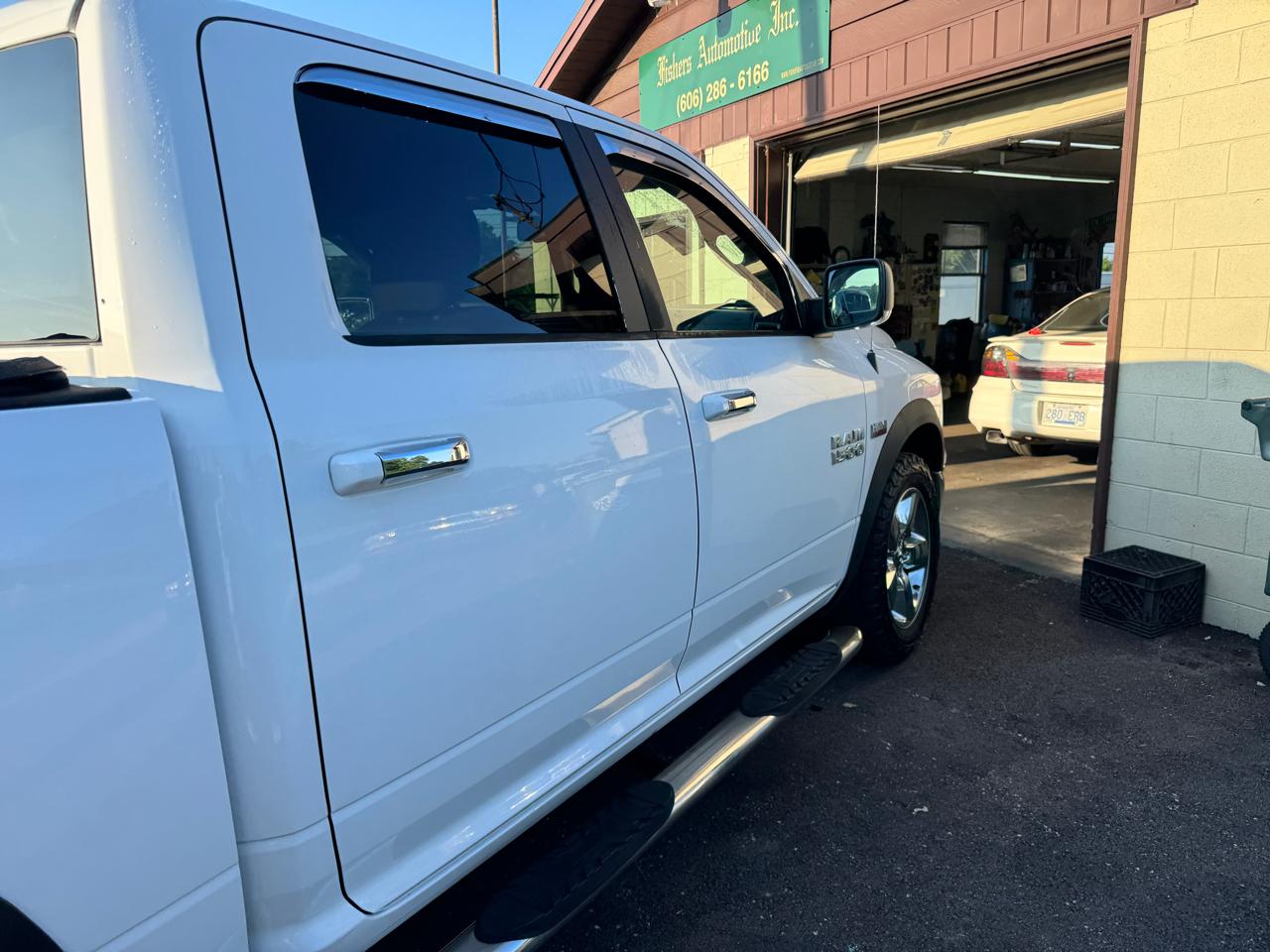 RAM 1500 4WD Crew Cab 140.5" Big Horn 2016