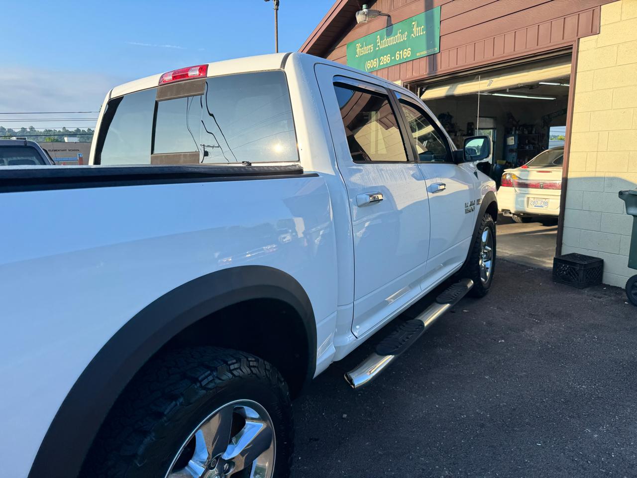 RAM 1500 4WD Crew Cab 140.5" Big Horn 2016