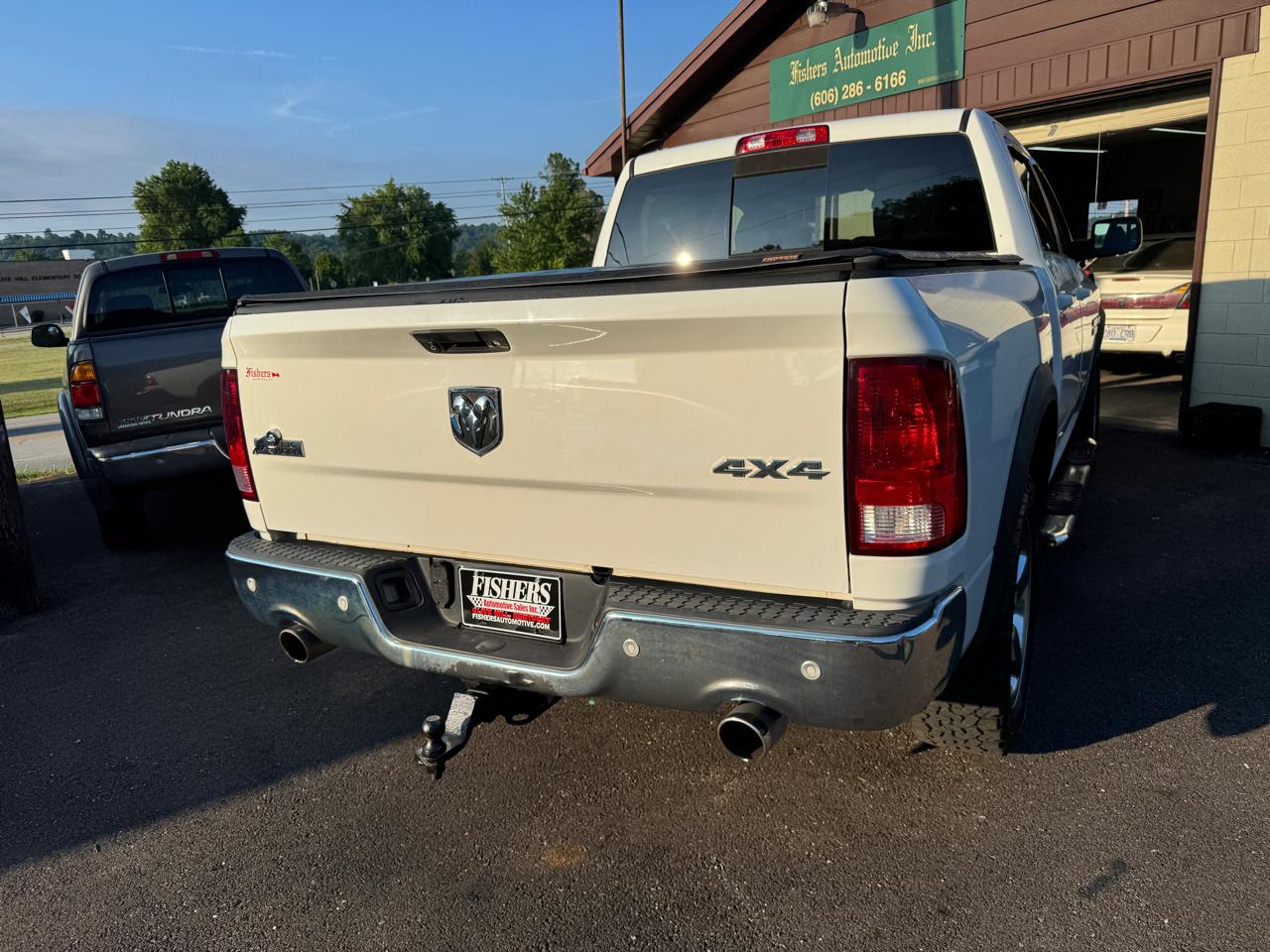 RAM 1500 4WD Crew Cab 140.5" Big Horn 2016