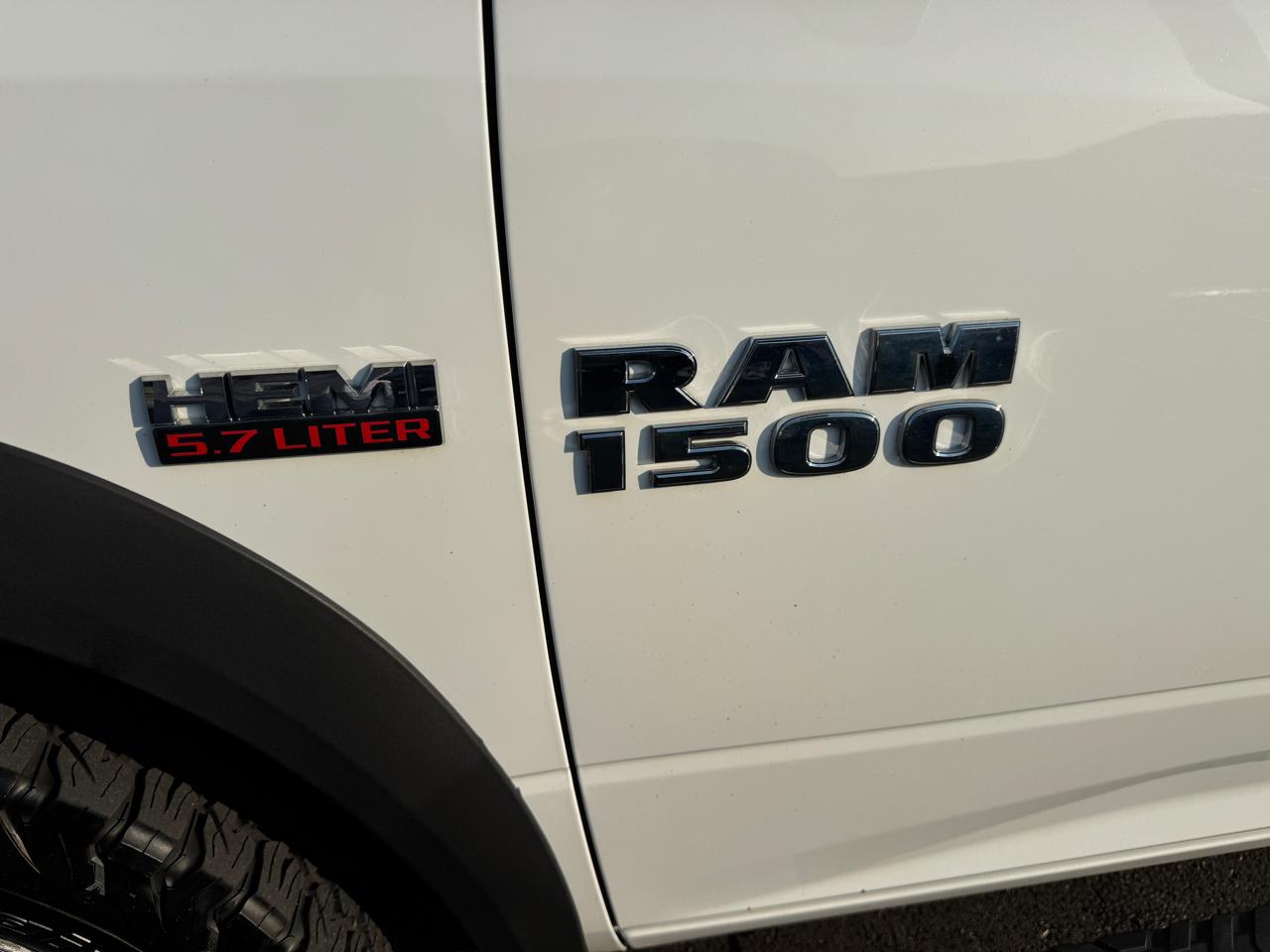 RAM 1500 4WD Crew Cab 140.5" Big Horn 2016
