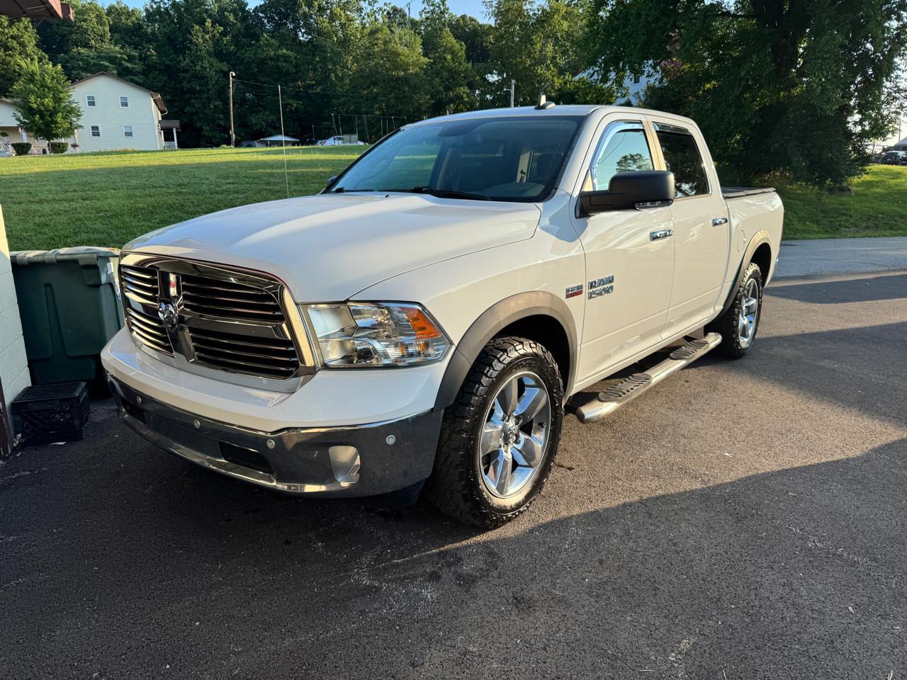 RAM 1500 4WD Crew Cab 140.5" Big Horn 2016