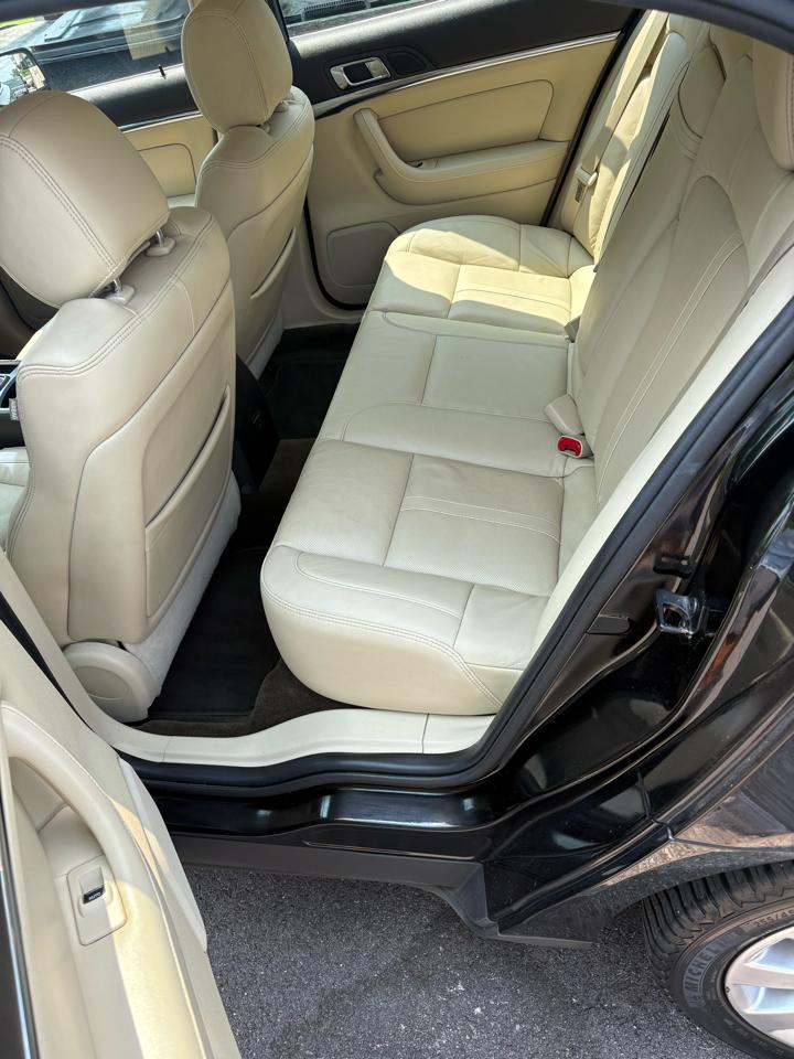 Lincoln MKS 4dr Sdn 3.7L FWD 2014